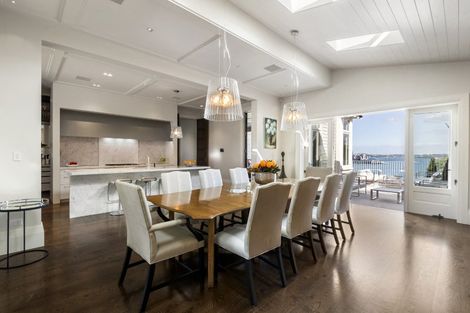 Photo of property in 21 Stanley Point Road, Stanley Point, Auckland, 0624