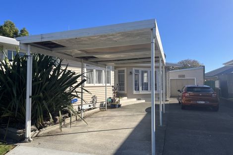 Photo of property in 8 Lancaster Street, Highbury, Palmerston North, 4412