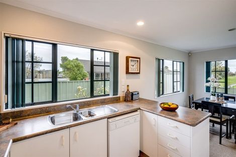 Photo of property in 1/2 Spriggs Crescent, Greenmeadows, Napier, 4112