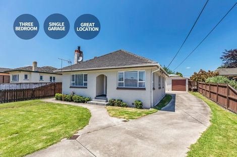 Photo of property in 15 Howden Street, Waiuku, 2123