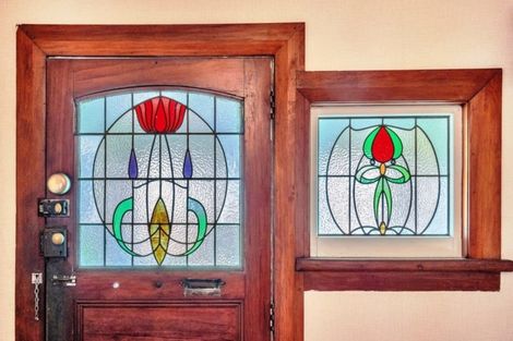 Photo of property in 103 Queen Street, Northcote Point, Auckland, 0627