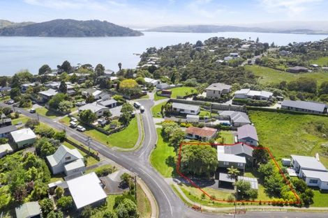 Photo of property in 43 Lorenzen Bay Road, Raglan, 3225