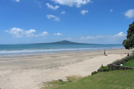 Photo of property in 2/14 Esmonde Road, Takapuna, Auckland, 0622