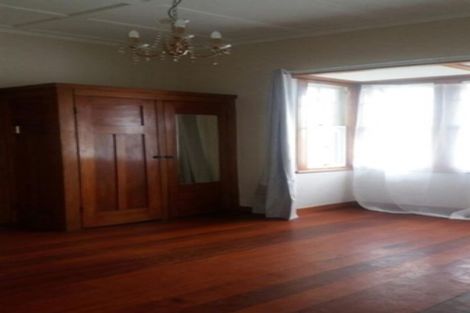 Photo of property in 50 Woodglen Road, Glen Eden, Auckland, 0602