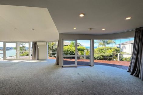 Photo of property in 1/80 Knights Road, Rothesay Bay, Auckland, 0630