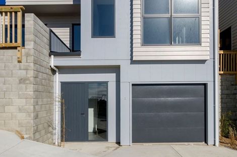 Photo of property in 9 Comber Place, Johnsonville, Wellington, 6037