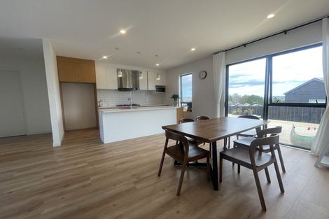 Photo of property in 15 Arawaru Avenue, Wainui, Silverdale, 0992