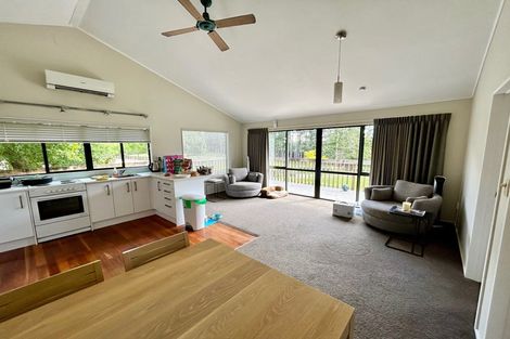 Photo of property in 139 Ararimu Valley Road, Helensville, Waimauku, 0882