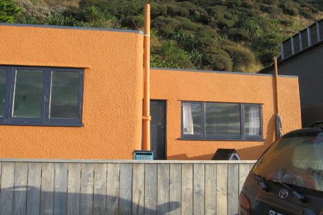 Photo of property in 112 Owhiro Bay Parade, Owhiro Bay, Wellington, 6023