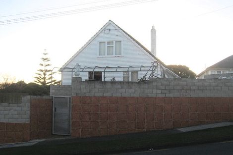 Photo of property in 15b Jillett Street, Titahi Bay, Porirua, 5022