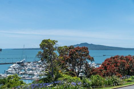 Photo of property in 84 Paritai Drive, Orakei, Auckland, 1071