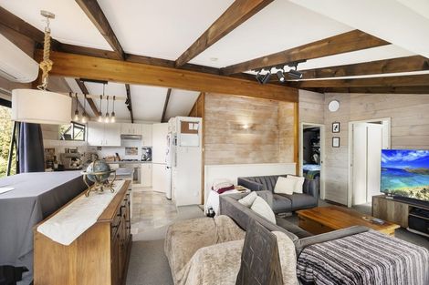 Photo of property in 2/88 Arran Road, Browns Bay, Auckland, 0630