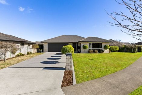 Photo of property in 43 Plescher Crescent, Leamington, Cambridge, 3432