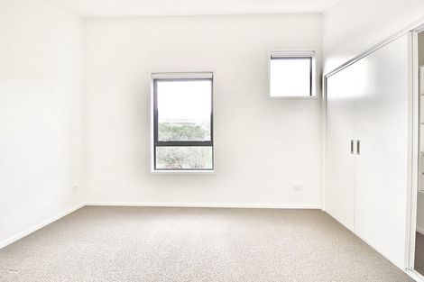 Photo of property in 26 Kotuitui Street, Manukau, Auckland, 2104