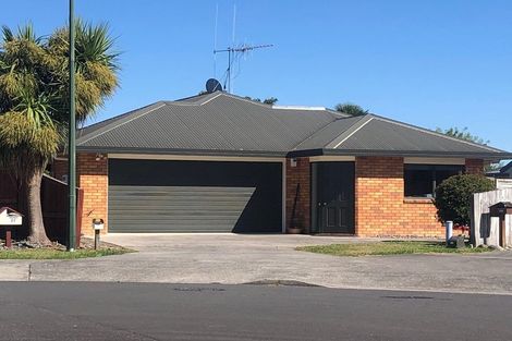 Photo of property in 44 Cranbrook Place, Rototuna North, Hamilton, 3210