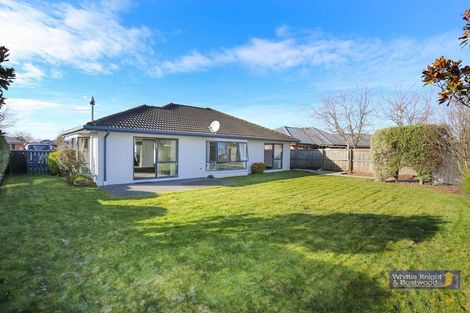 Photo of property in 79 Coolspring Way, Redwood, Christchurch, 8051