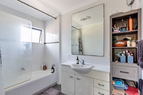 Photo of property in 7a Seafront Road, Castlecliff, Whanganui, 4501