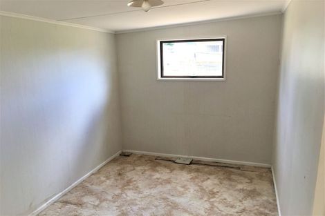 Photo of property in 83 Main Road, Clinton, 9534