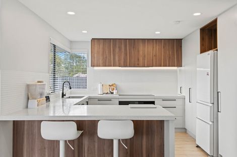 Photo of property in 2 Anglesea Avenue, Parklands, Christchurch, 8083