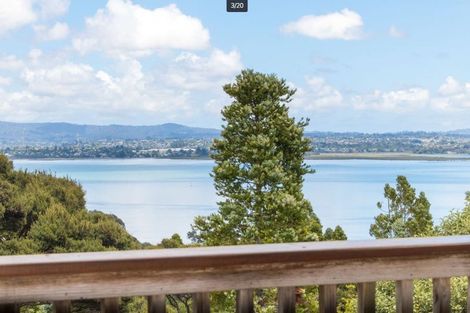Photo of property in 134h Rangatira Road, Beach Haven, Auckland, 0626