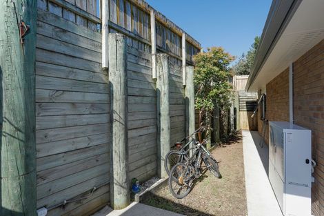 Photo of property in 18f Humber Crescent, Gate Pa, Tauranga, 3112
