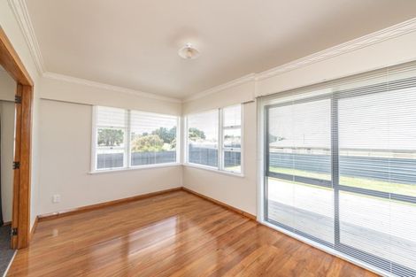 Photo of property in 6 Glenn Street, Castlecliff, Whanganui, 4501