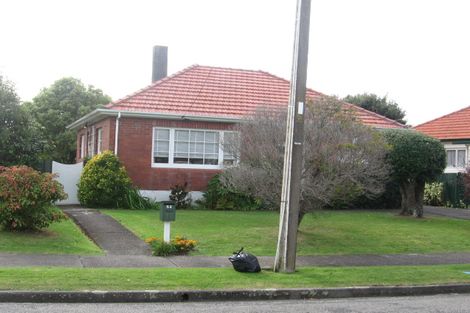 Photo of property in 52 Fairfield Avenue, Fairfield, Lower Hutt, 5011