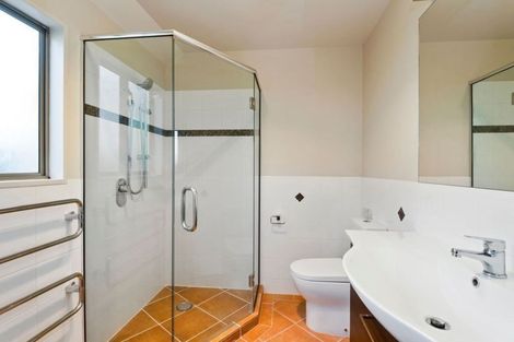 Photo of property in 120 Springfield Road, St Albans, Christchurch, 8014