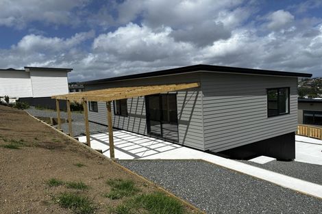 Photo of property in 1 Silver Fern Way, Woodhill, 0110