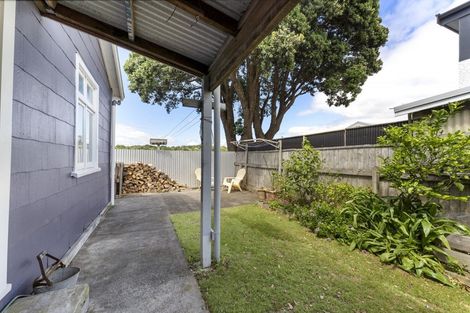 Photo of property in 31 Young Street, New Plymouth, 4310