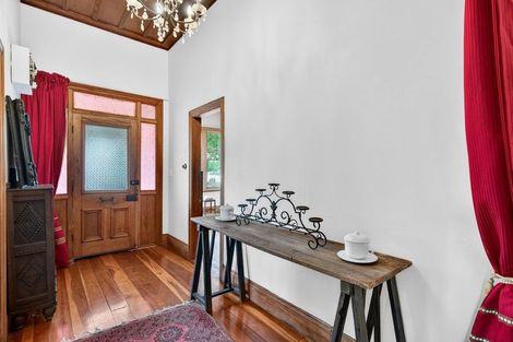 Photo of property in 93 Regent Street, Martinborough, 5711