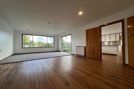 Photo of property in 368 South Road, Omata, New Plymouth, 4374