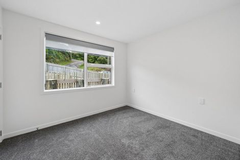 Photo of property in 1/5 Tawa Terrace, Tawa, Wellington, 5028