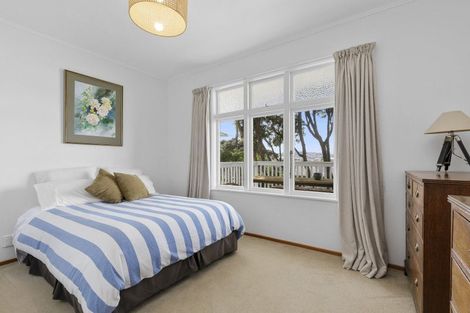 Photo of property in 167 Sutherland Road, Lyall Bay, Wellington, 6022
