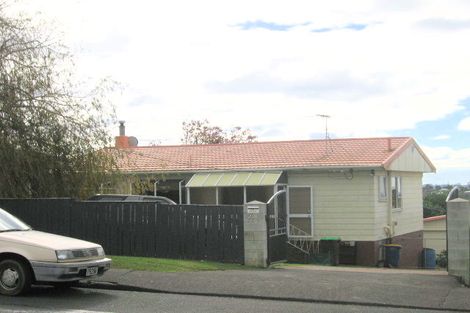 Photo of property in 201 Waimumu Road, Massey, Auckland, 0614