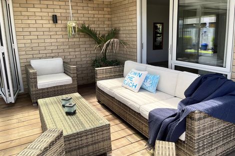 Photo of property in 36 Plover Street, One Tree Point, 0118