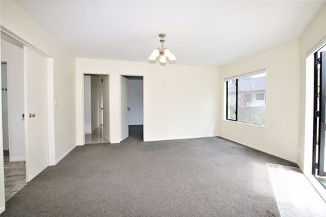 Photo of property in 1/10 Altair Place, Windsor Park, Auckland, 0632
