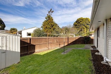 Photo of property in 2 Hythe Lane, Saint Martins, Christchurch, 8022