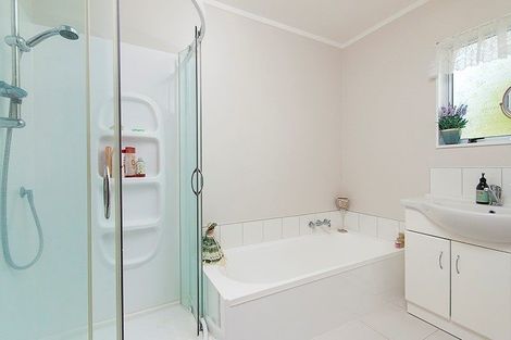 Photo of property in 4b Owens Road, Waiuku, 2123