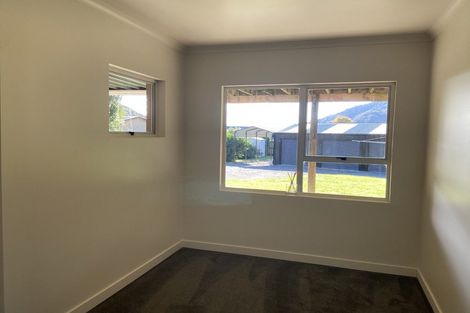 Photo of property in 11 Ranui Street, Waikawa, Picton, 7220