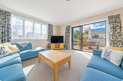 Photo of property in 11 Pitt Street, Moera, Lower Hutt, 5010