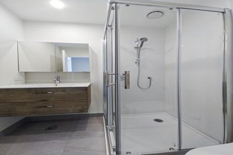 Photo of property in 10/476 West Coast Road, Glen Eden, Auckland, 0602