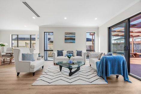 Photo of property in 78 Drumbuoy Drive, Flat Bush, Auckland, 2019