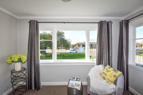 Photo of property in 107 Broadway, Carterton, 5713