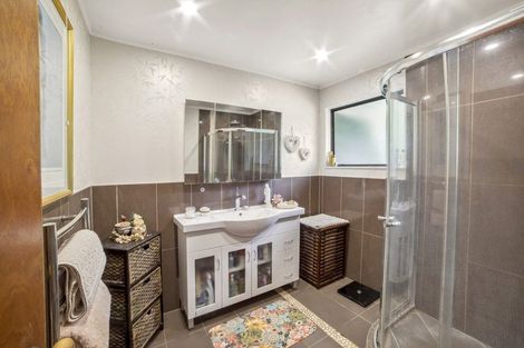 Photo of property in 32 Kimihia Road, Huntly, 3700