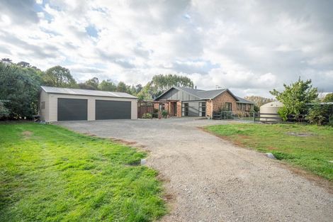 Photo of property in 17 Raukawa Road, Ashhurst, Palmerston North, 4470