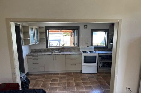 Photo of property in 710 Avenue Road West, Saint Leonards, Hastings, 4120