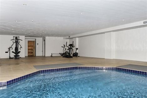 Photo of property in Gb/2 Bassett Road, Remuera, Auckland, 1050
