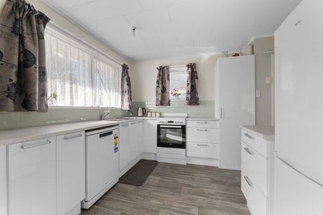 Photo of property in 17a Hamlet Street, Stratford, 4332