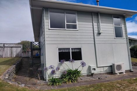 Photo of property in 5 Ilam Grove, Kelson, Lower Hutt, 5010